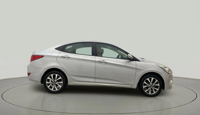 2016 Hyundai Verna 1.6 VTVT SX, Petrol, Manual, 76,405 km, Right Side View