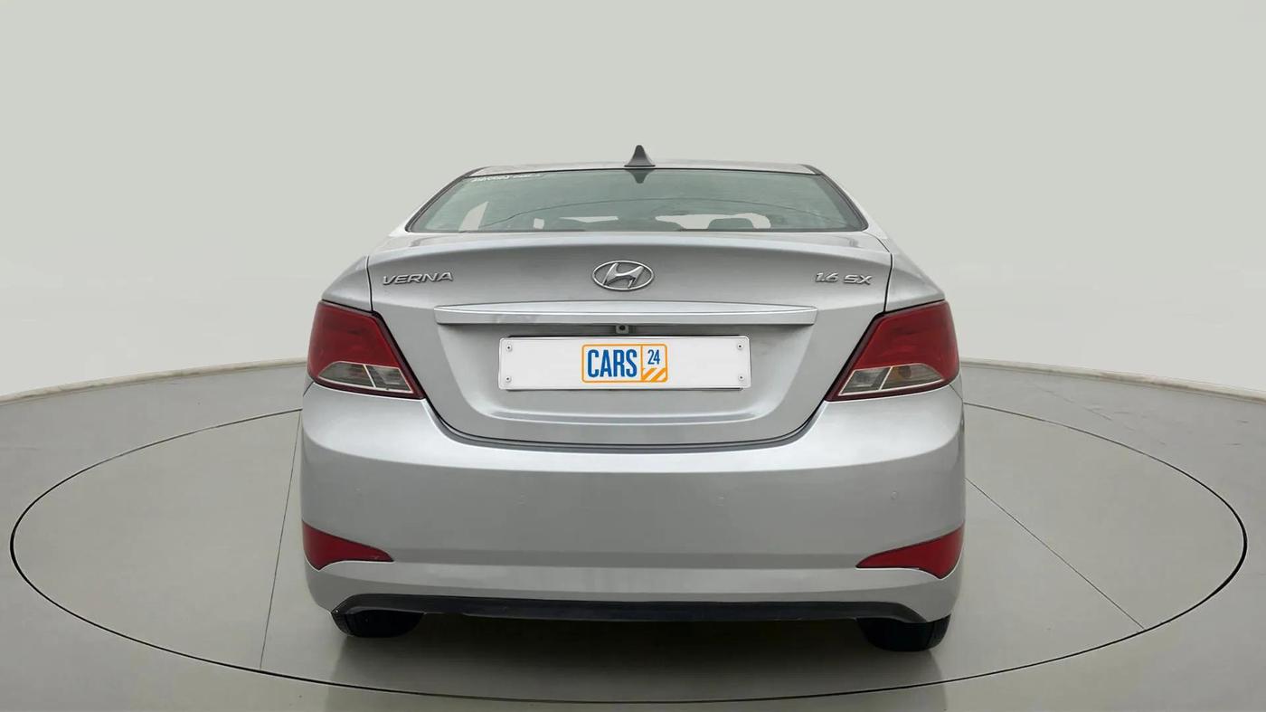 2016 Hyundai Verna 1.6 VTVT SX, Petrol, Manual, 76,467 km, Back/Rear