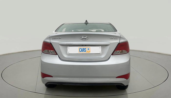 2016 Hyundai Verna 1.6 VTVT SX, Petrol, Manual, 76,405 km, Back/Rear