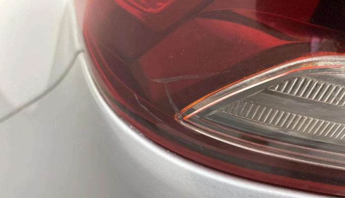 2021 KIA SONET HTK PLUS 1.0 IMT, Petrol, Manual, 80,233 km, Left tail light - Minor scratches