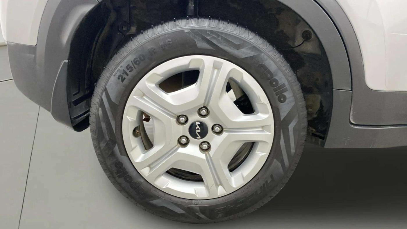 2021 KIA SONET HTK PLUS 1.0 IMT, Petrol, Manual, 80,233 km, Right Rear Wheel