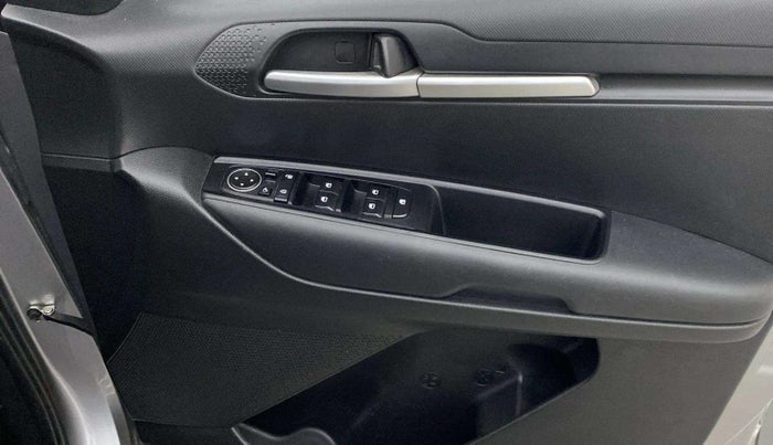 2021 KIA SONET HTK PLUS 1.0 IMT, Petrol, Manual, 80,233 km, Driver Side Door Panels Control