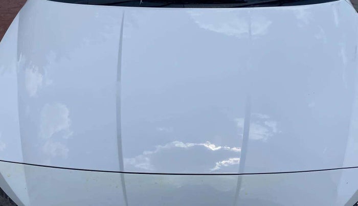 2023 Hyundai NEW I20 ASTA (O) 1.2 MT, Petrol, Manual, 9,989 km, Bonnet (hood) - Minor scratches