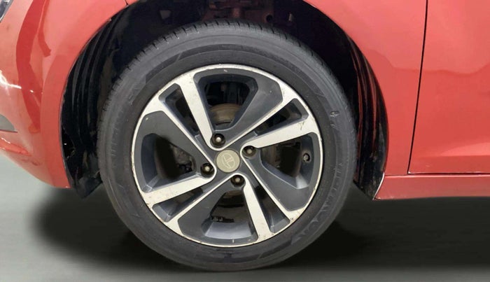 2020 Tata ALTROZ XZ PETROL, Petrol, Manual, 38,739 km, Left Front Wheel