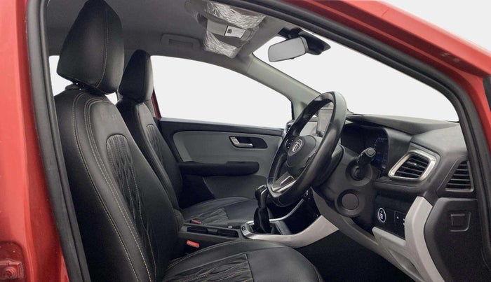 2020 Tata ALTROZ XZ PETROL, Petrol, Manual, 38,739 km, Right Side Front Door Cabin