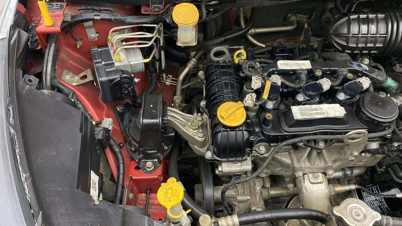 2020 Tata ALTROZ XZ PETROL, Petrol, Manual, 38,739 km, Engine View - Right