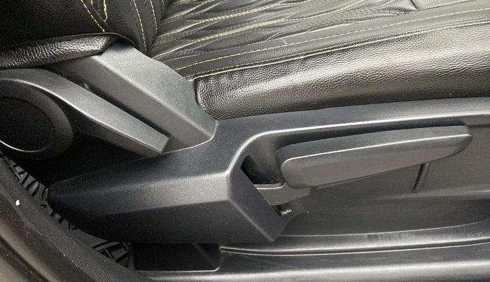 2020 Tata ALTROZ XZ PETROL, Petrol, Manual, 38,739 km, Driver Side Adjustment Panel