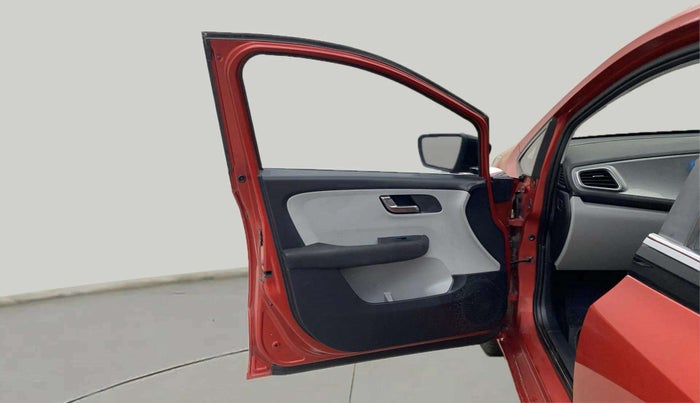 2020 Tata ALTROZ XZ PETROL, Petrol, Manual, 38,739 km, LHS Front Door