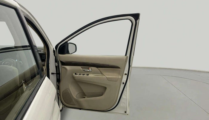 2020 Maruti Ertiga ZXI+ SHVS, Petrol, Manual, 39,813 km, RHS Front Door