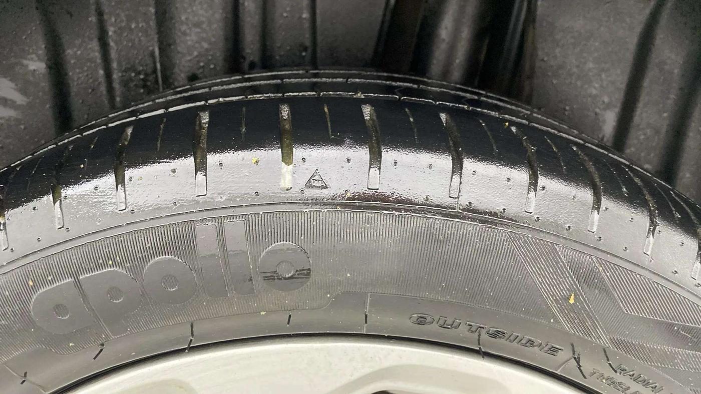 2023 Maruti Baleno  ZETA CNG 1.2L, CNG, Manual, 36,224 km, Left Rear Tyre Tread