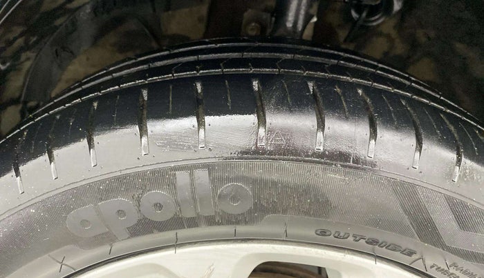 2023 Maruti Baleno  ZETA CNG 1.2L, CNG, Manual, 36,224 km, Left Front Tyre Tread
