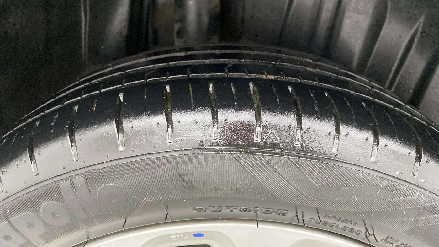 2023 Maruti Baleno  ZETA CNG 1.2L, CNG, Manual, 36,224 km, Right Rear Tyre Tread