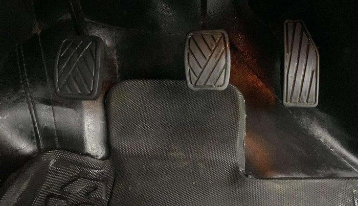 2023 Maruti Baleno  ZETA CNG 1.2L, CNG, Manual, 36,224 km, Pedals
