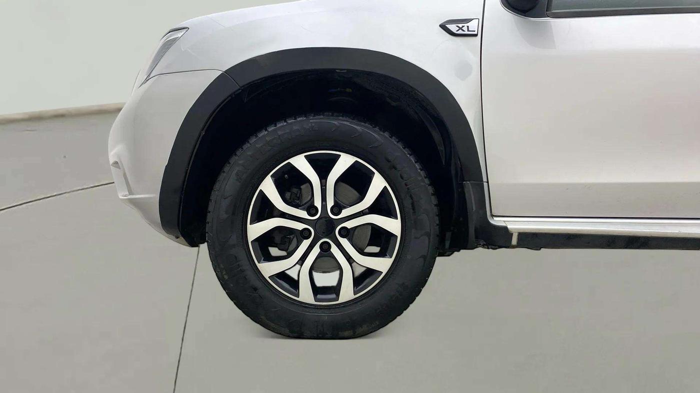 2018 Nissan Terrano  XL D Plus, Diesel, Manual, 50,763 km, Left Front Wheel