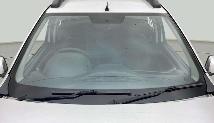 2018 Nissan Terrano  XL D Plus, Diesel, Manual, 50,634 km, Front Windshield