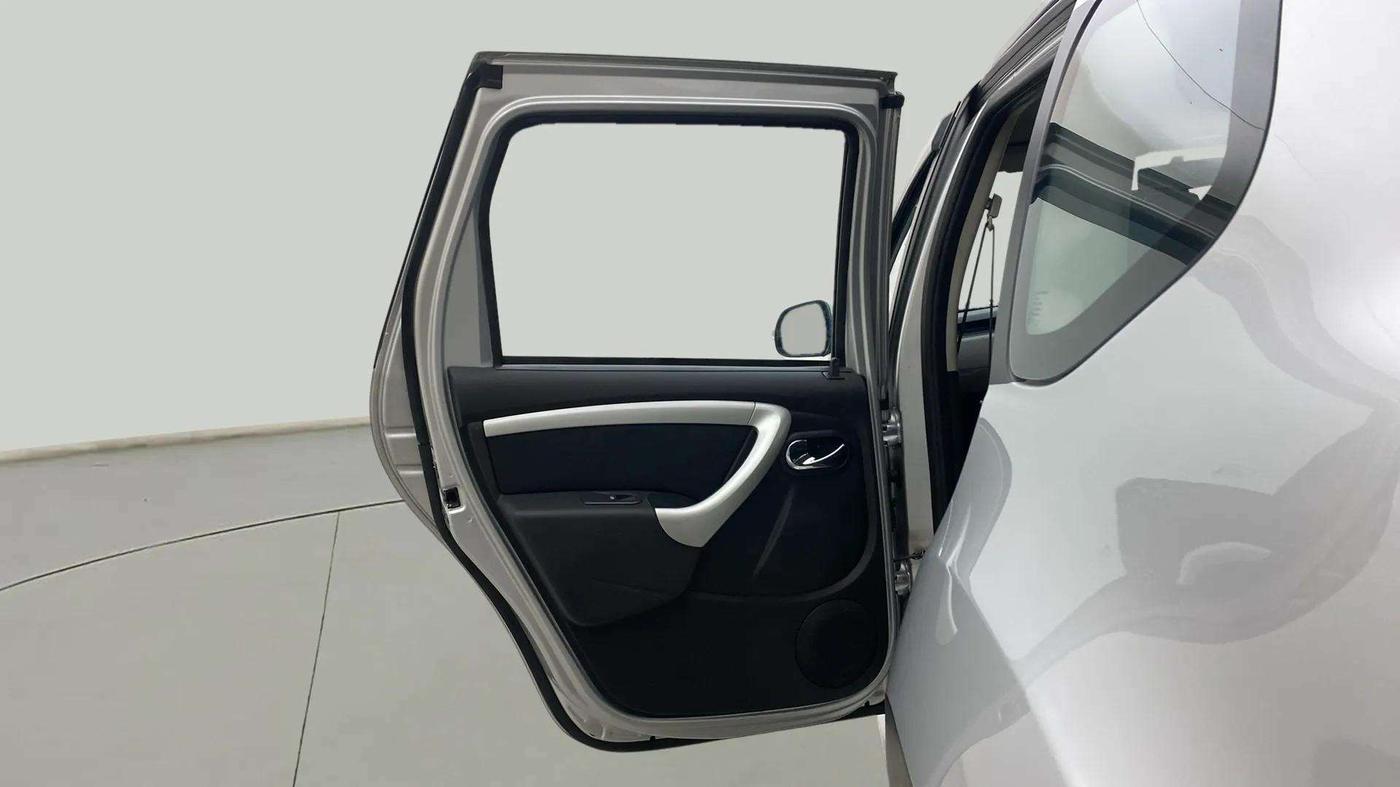 2018 Nissan Terrano  XL D Plus, Diesel, Manual, 50,763 km, LHS Rear Door