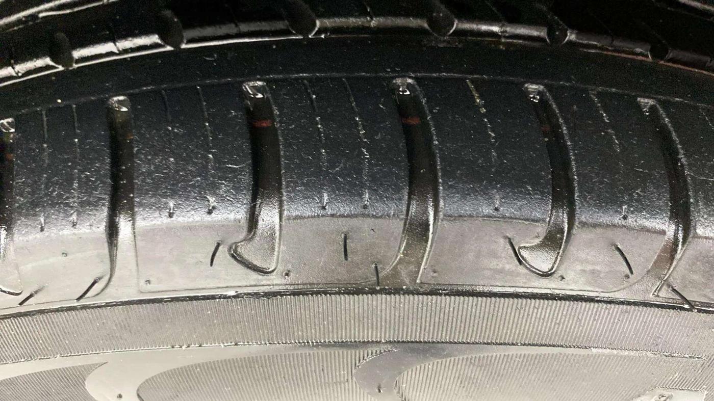 2018 Nissan Terrano  XL D Plus, Diesel, Manual, 50,763 km, Right Front Tyre Tread