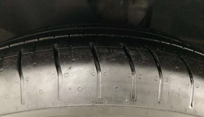 2019 Ford Ecosport TITANIUM 1.5L DIESEL, Diesel, Manual, 76,156 km, Left Front Tyre Tread