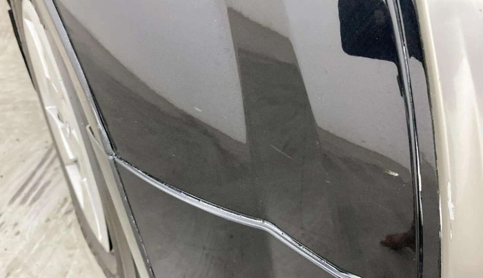 2021 Mahindra XUV500 W7 AT, Diesel, Automatic, 26,554 km, Right fender - Minor scratches