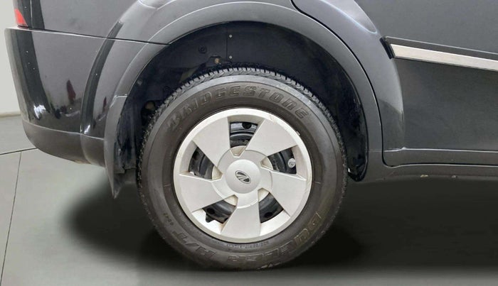 2021 Mahindra XUV500 W7 AT, Diesel, Automatic, 26,554 km, Right Rear Wheel