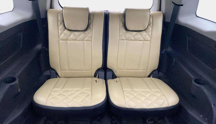 2021 Mahindra XUV500 W7 AT, Diesel, Automatic, 26,554 km, Third Seat Row ( optional )