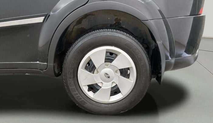 2021 Mahindra XUV500 W7 AT, Diesel, Automatic, 26,554 km, Left Rear Wheel