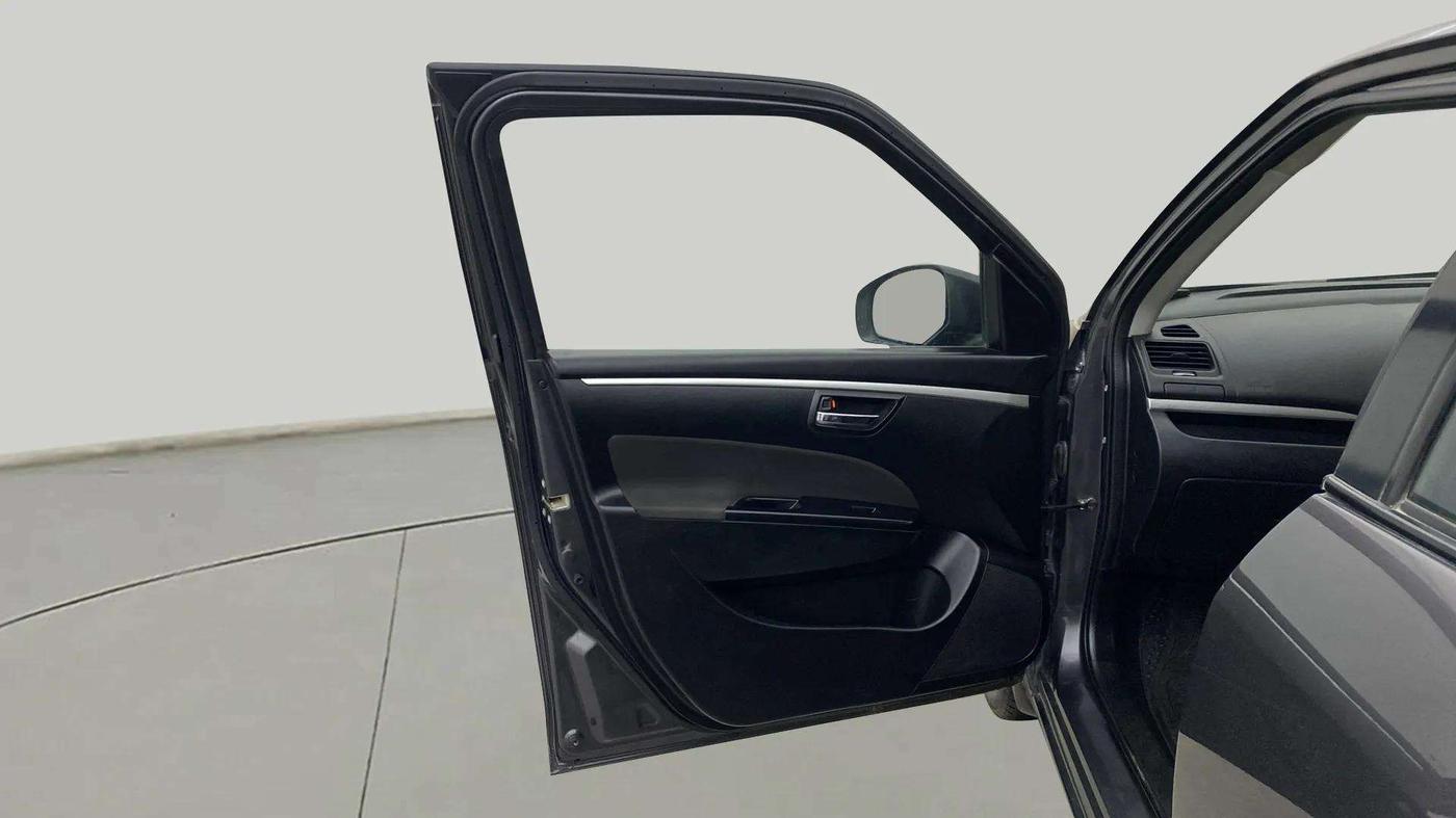 2016 Maruti Swift VXI O, Petrol, Manual, 32,133 km, LHS Front Door