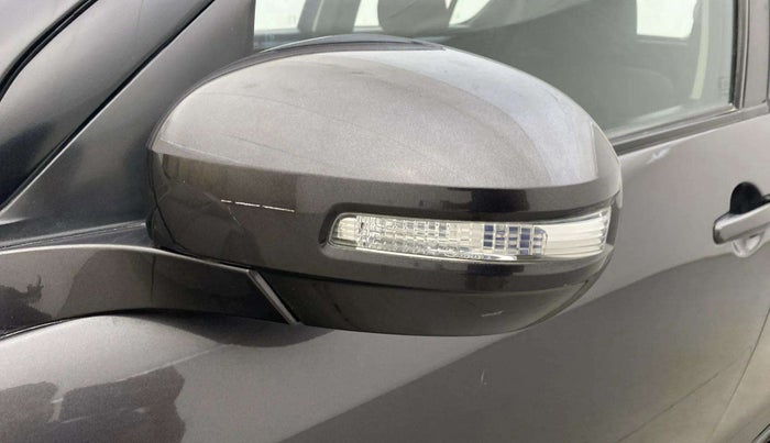 2016 Maruti Swift VXI O, Petrol, Manual, 32,045 km, Left rear-view mirror - Folding motor not working