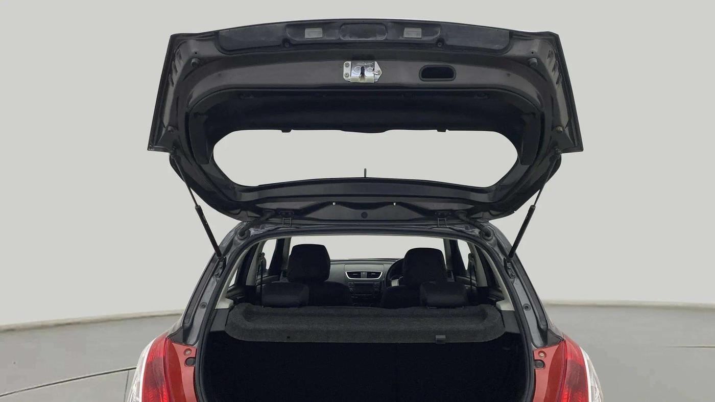 2016 Maruti Swift VXI O, Petrol, Manual, 32,133 km, Boot Door Open