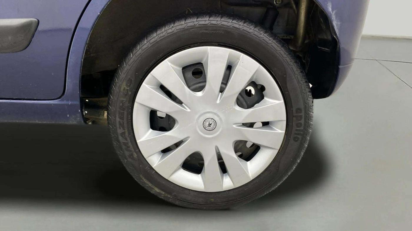 2017 Maruti Wagon R 1.0 VXI, Petrol, Manual, 19,576 km, Left Rear Wheel
