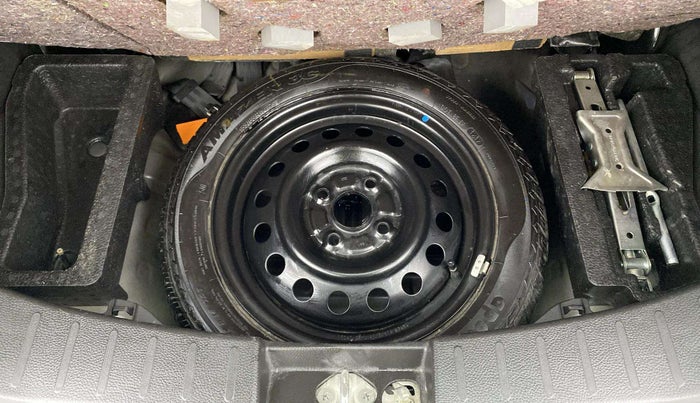 2017 Maruti Wagon R 1.0 VXI, Petrol, Manual, 19,555 km, Spare Tyre