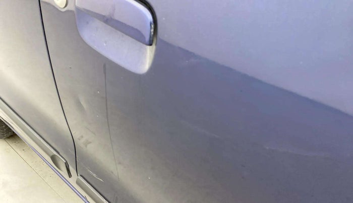 2017 Maruti Wagon R 1.0 VXI, Petrol, Manual, 19,555 km, Driver-side door - Slightly dented