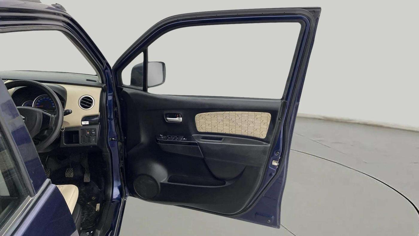 2017 Maruti Wagon R 1.0 VXI, Petrol, Manual, 19,576 km, RHS Front Door