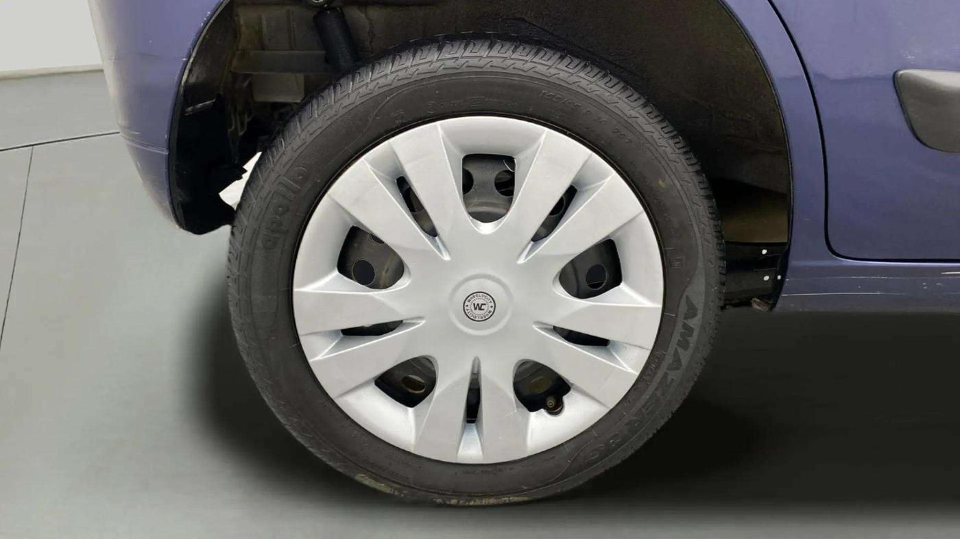 2017 Maruti Wagon R 1.0 VXI, Petrol, Manual, 19,576 km, Right Rear Wheel