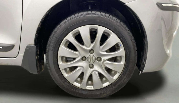 2016 Maruti Baleno ZETA PETROL 1.2, Petrol, Manual, 71,857 km, Right Front Wheel