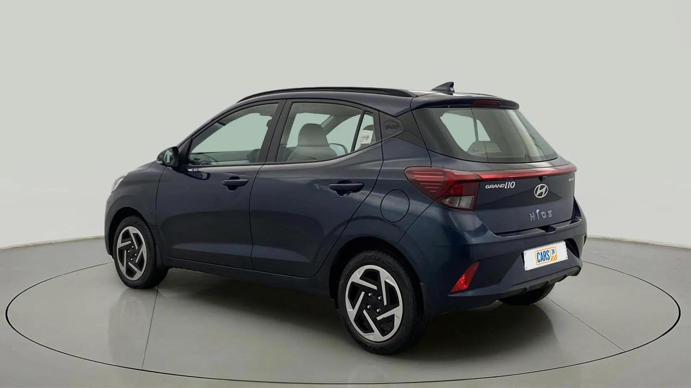 2023 Hyundai GRAND I10 NIOS SPORTZ 1.2 KAPPA VTVT, Petrol, Manual, 31,466 km, Left Back Diagonal