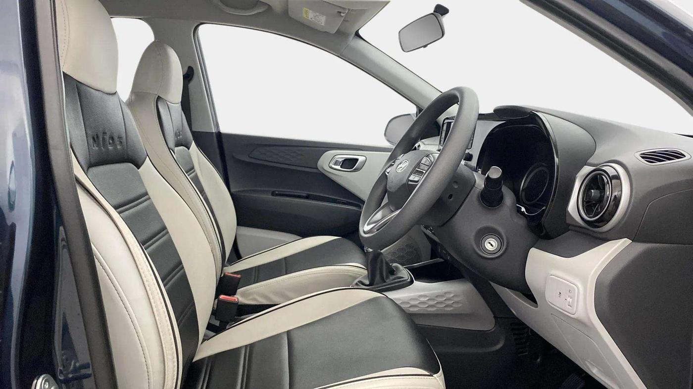 2023 Hyundai GRAND I10 NIOS SPORTZ 1.2 KAPPA VTVT, Petrol, Manual, 31,466 km, Right Side Front Door Cabin