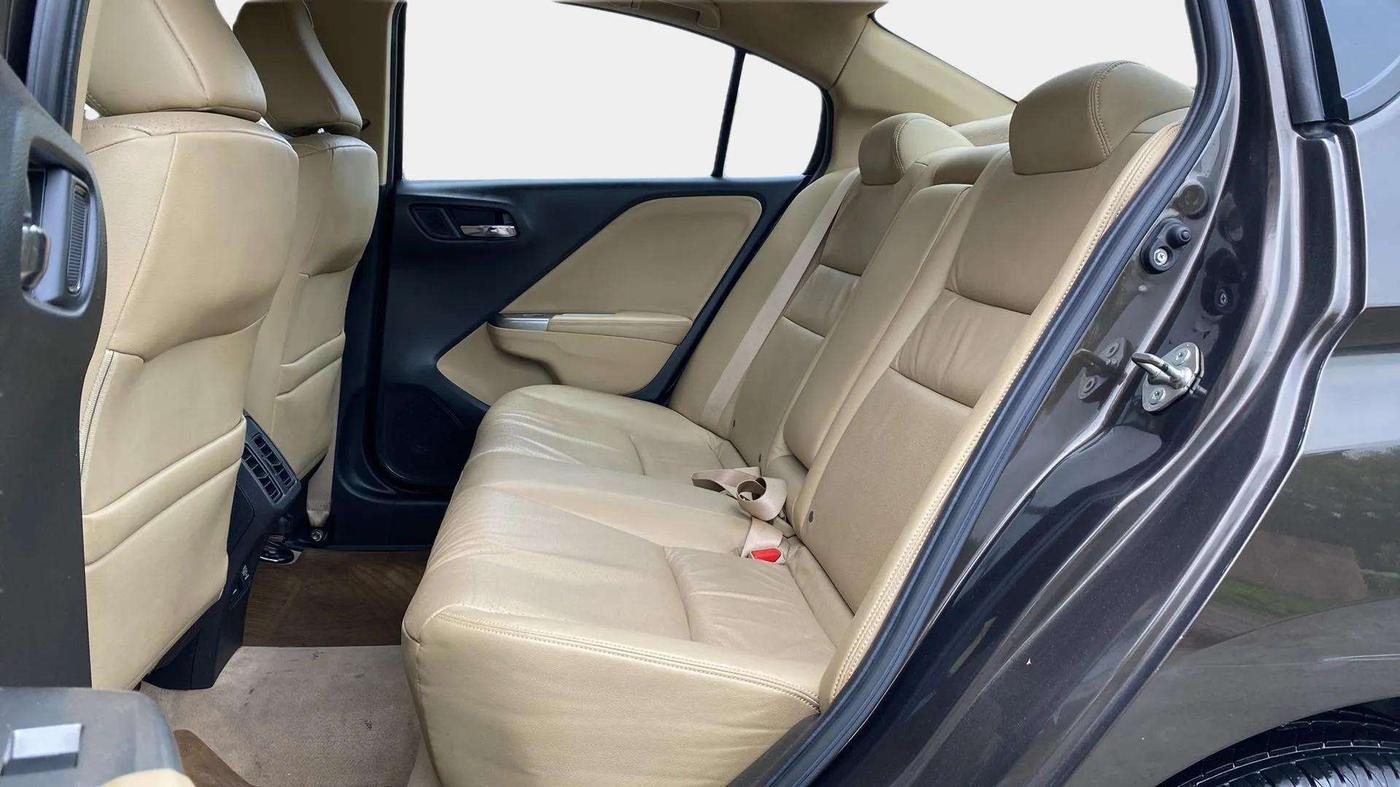2016 Honda City 1.5L I-VTEC VX, Petrol, Manual, 32,190 km, Right Side Rear Door Cabin