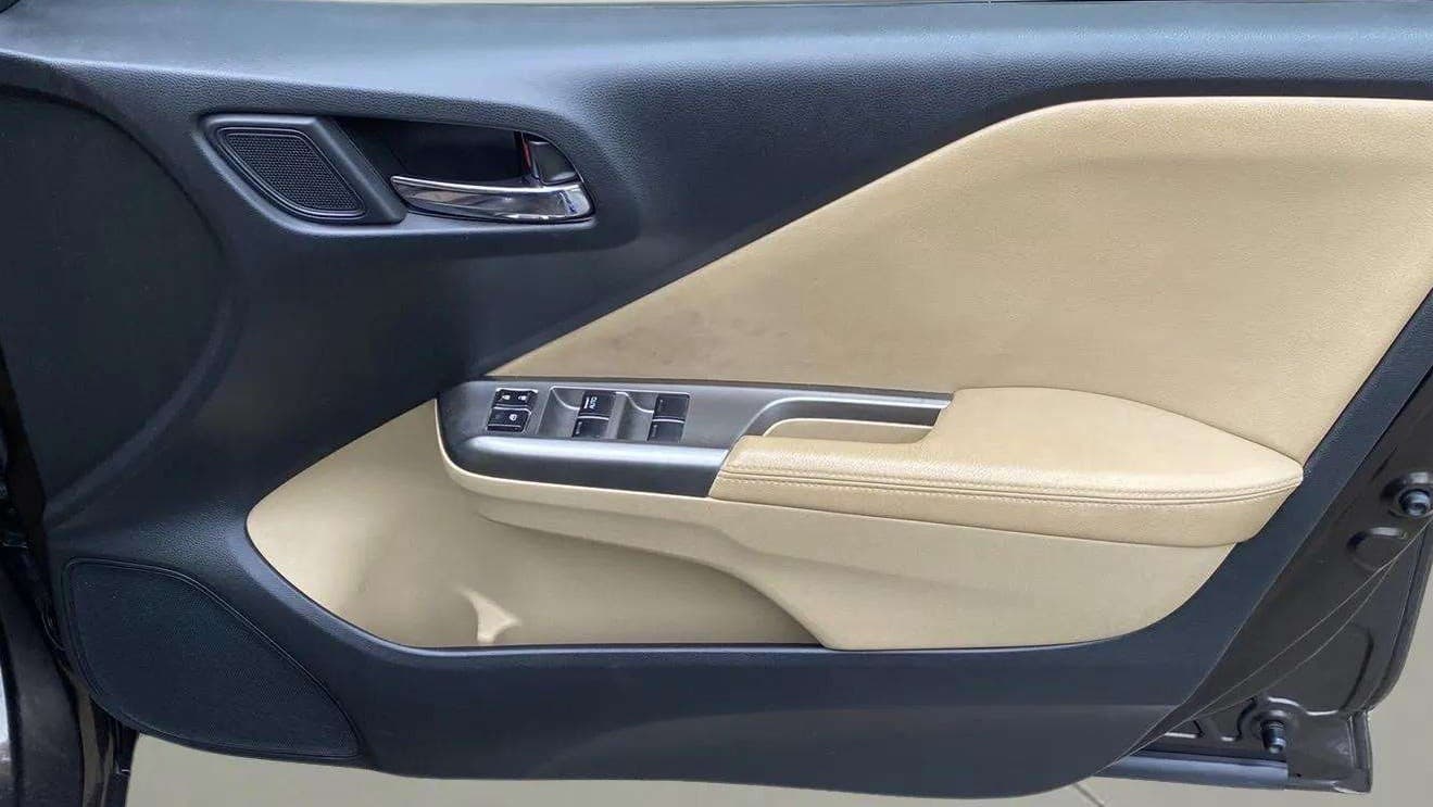2016 Honda City 1.5L I-VTEC VX, Petrol, Manual, 32,190 km, Driver Side Door Panels Control