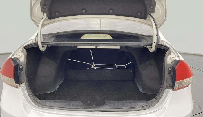 2018 Maruti Ciaz DELTA 1.5 SHVS MT PETROL, Petrol, Manual, 76,330 km, Boot Inside