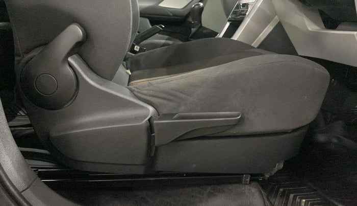 2022 Skoda KUSHAQ AMBITION 1.0L TSI MT, Petrol, Manual, 30,242 km, Driver Side Adjustment Panel