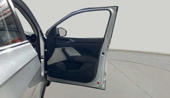 2022 Skoda KUSHAQ AMBITION 1.0L TSI MT, Petrol, Manual, 30,242 km, RHS Front Door