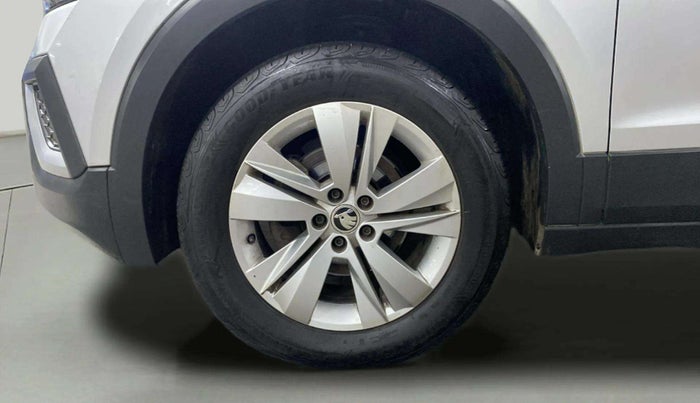 2022 Skoda KUSHAQ AMBITION 1.0L TSI MT, Petrol, Manual, 30,242 km, Left Front Wheel