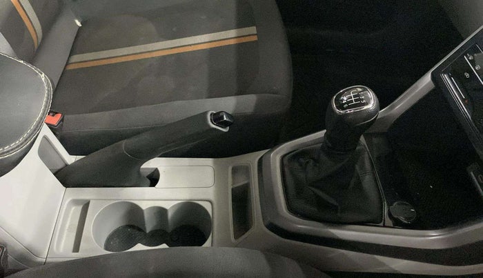2022 Skoda KUSHAQ AMBITION 1.0L TSI MT, Petrol, Manual, 30,242 km, Gear Lever