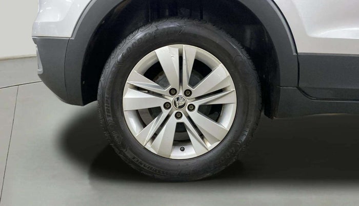 2022 Skoda KUSHAQ AMBITION 1.0L TSI MT, Petrol, Manual, 30,242 km, Right Rear Wheel