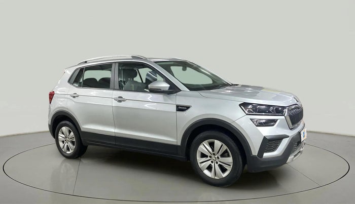 2022 Skoda KUSHAQ AMBITION 1.0L TSI MT, Petrol, Manual, 30,242 km, Right Front Diagonal