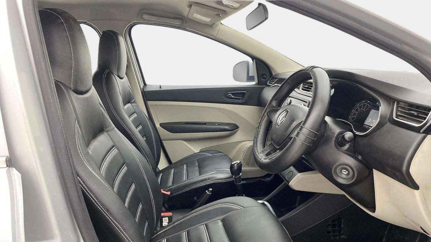 2020 Renault TRIBER RXL MT, Petrol, Manual, 84,174 km, Right Side Front Door Cabin