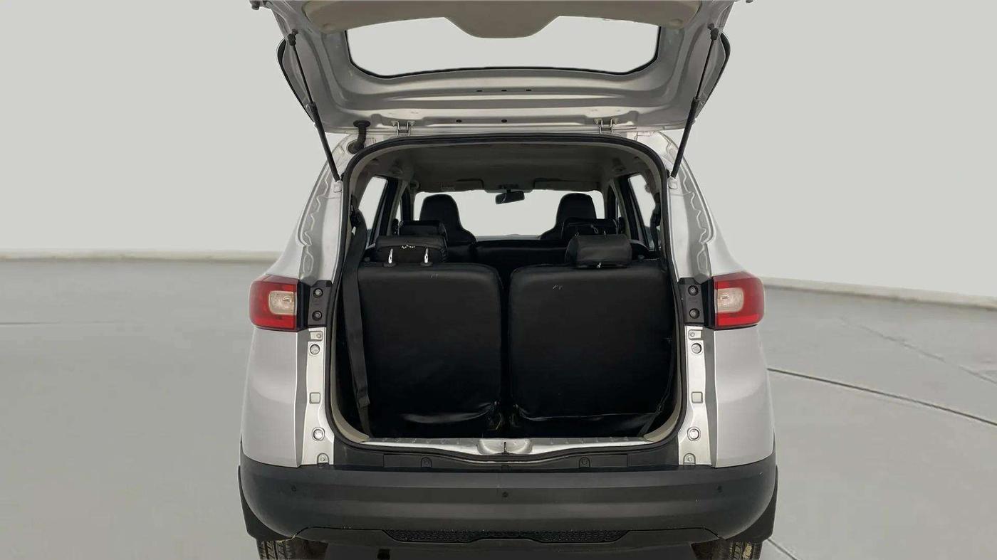 2020 Renault TRIBER RXL MT, Petrol, Manual, 84,174 km, Boot Inside