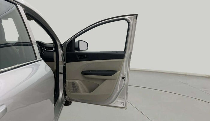 2020 Renault TRIBER RXL MT, Petrol, Manual, 84,174 km, RHS Front Door