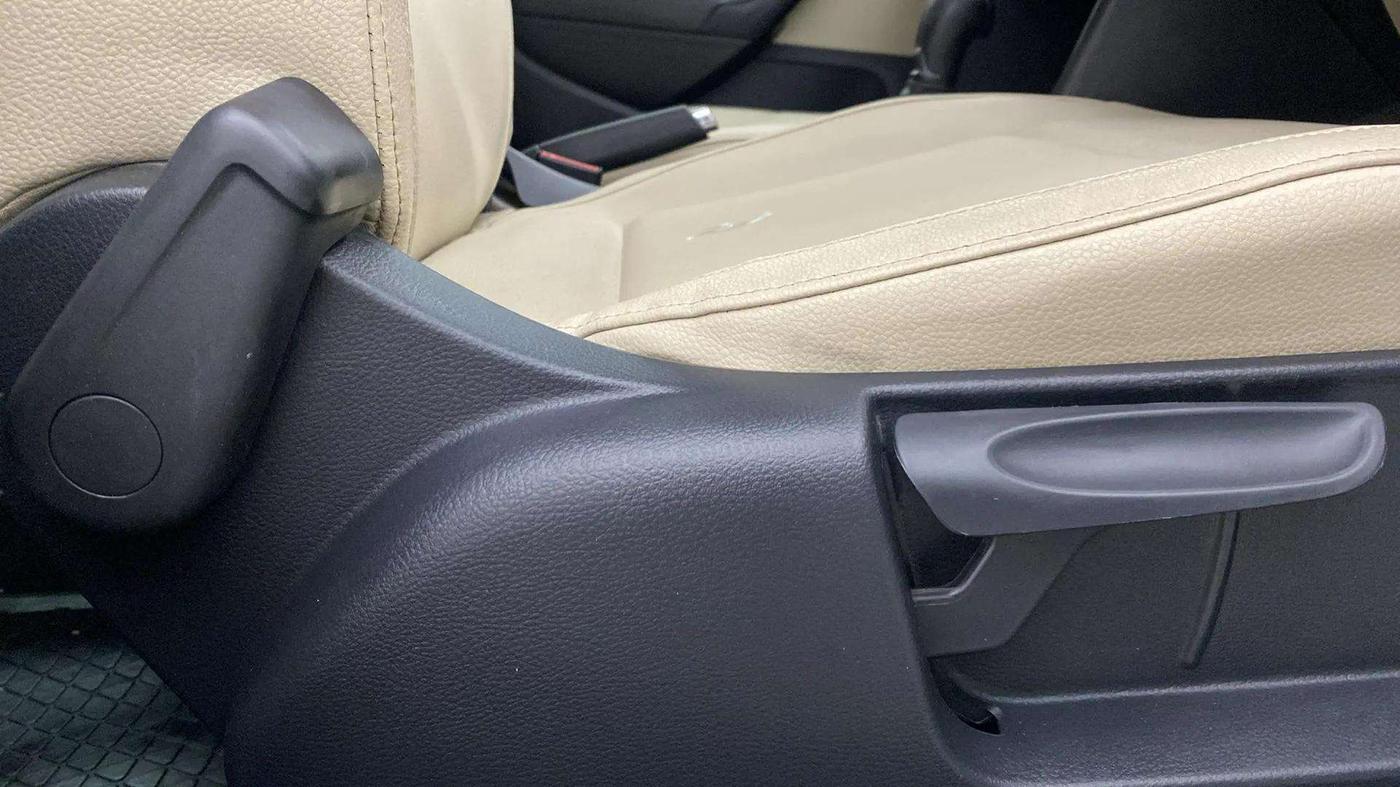 2021 Skoda Rapid STYLE AT TSI, Petrol, Automatic, 45,972 km, Driver Side Adjustment Panel